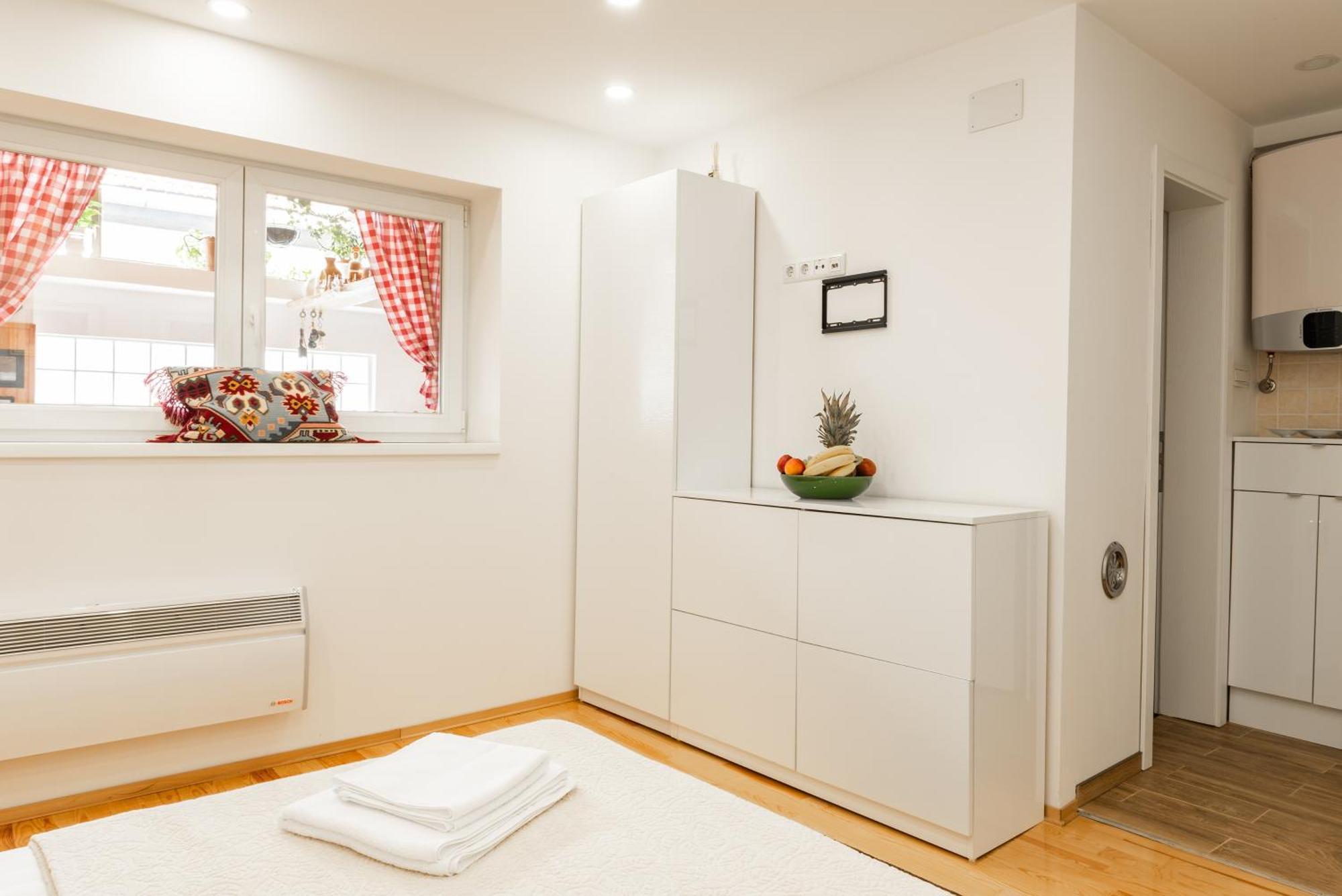 Apartment Bulbul *